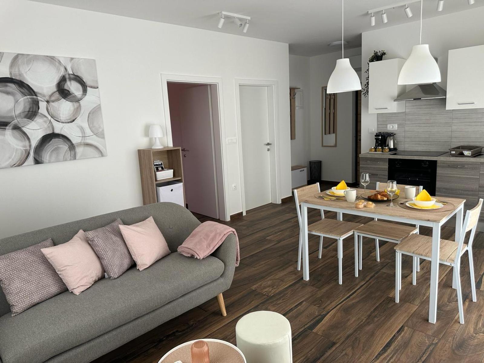 Apartments Harmony Hills Pula Luaran gambar